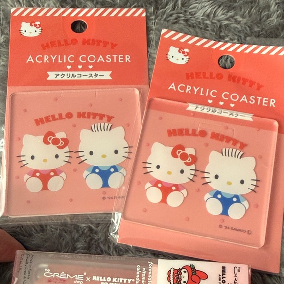 Hello Kitty Clear Red Bag with Accessories - Picture 2 of 5